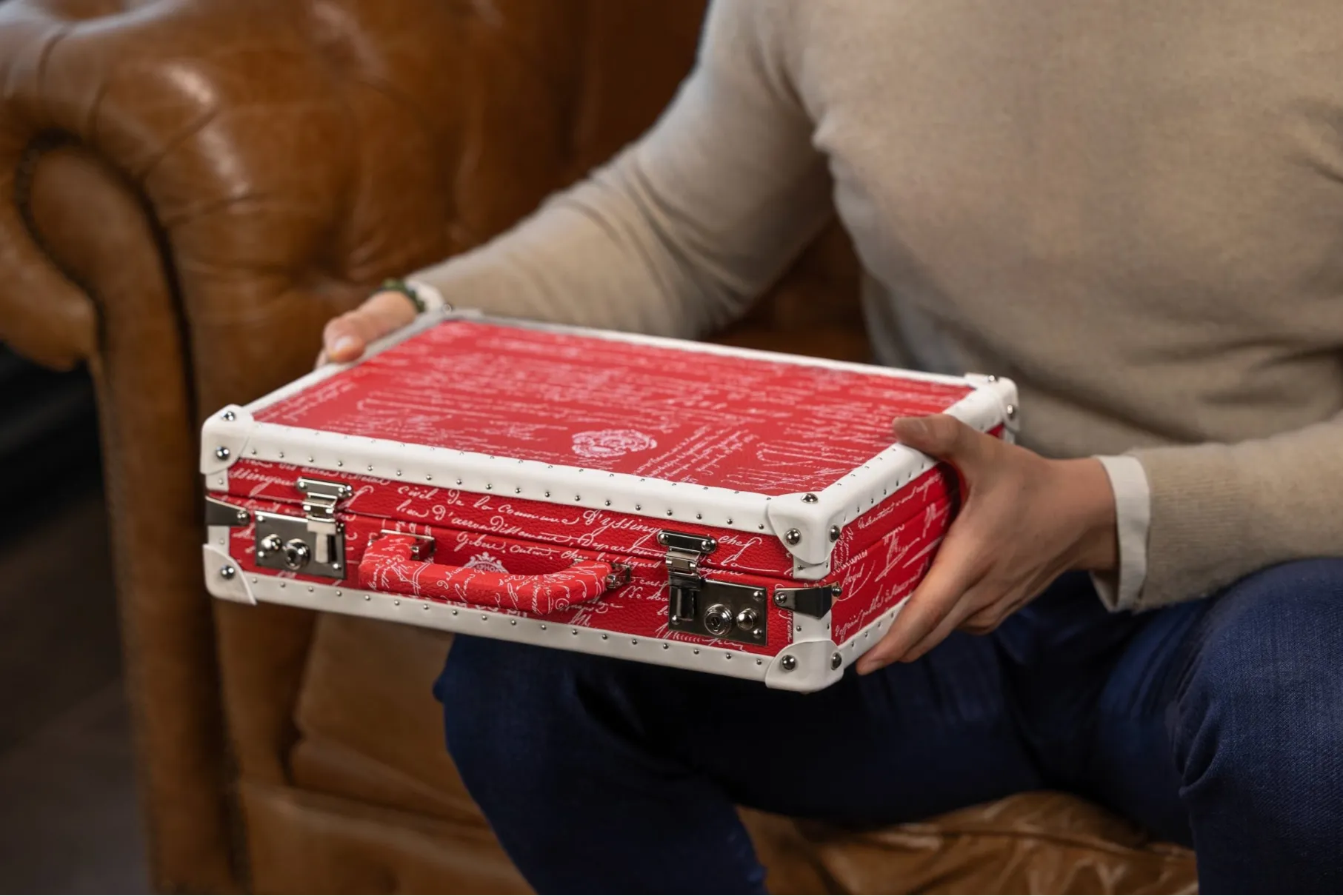 Artos - Parchment Togo Red
