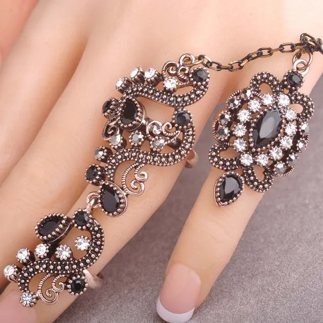 Blucome New Arrival Adjustable Turkish Two Finger Rings For Party Women Red Resin Hollow Out Flower Vintage Ring Anel Jewelry