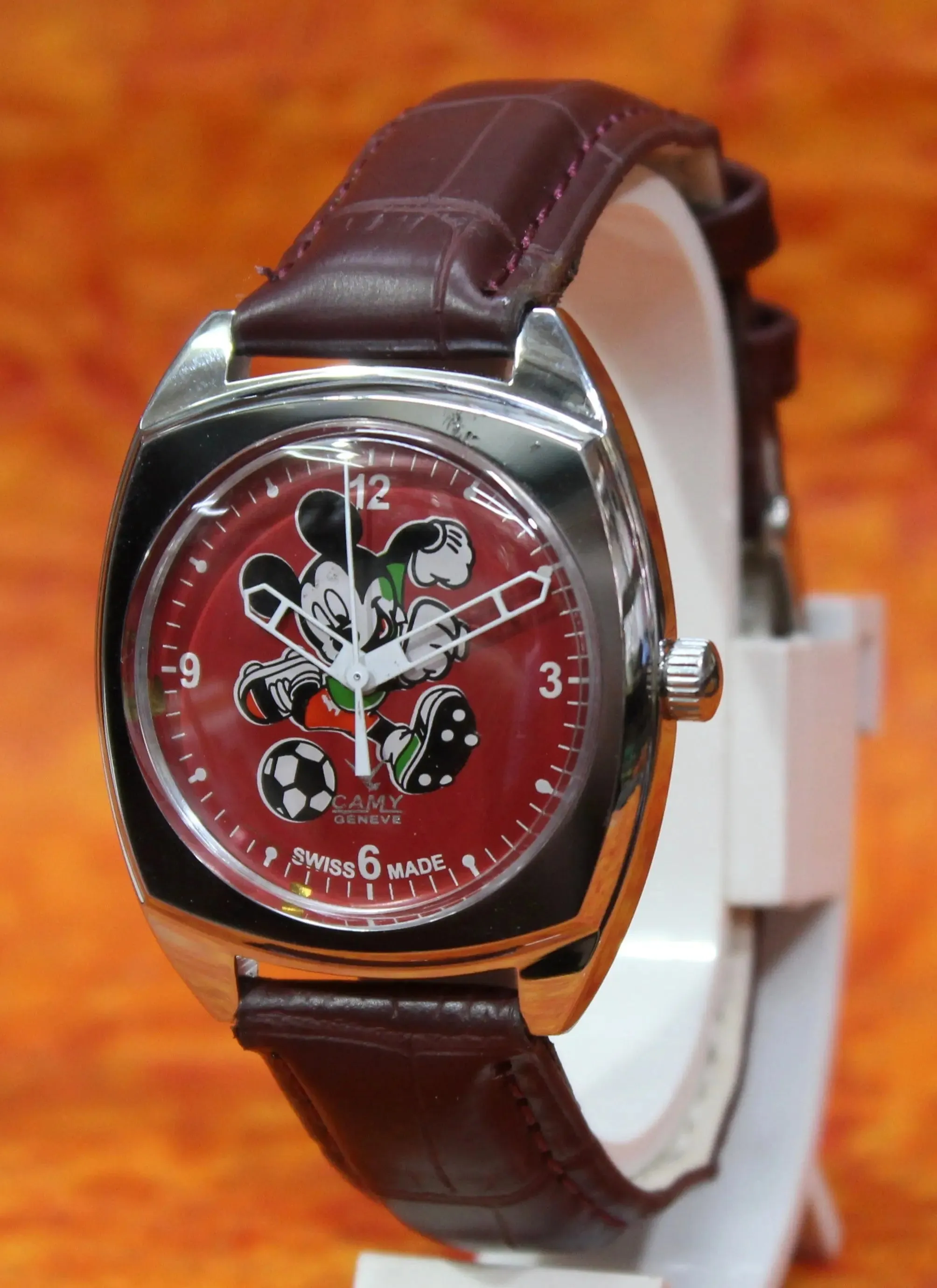 Camy Geneva Wristwatch Vintage 17 Jewels FHF ST96 Mechanical Hand Winding Swiss Made Red Dial