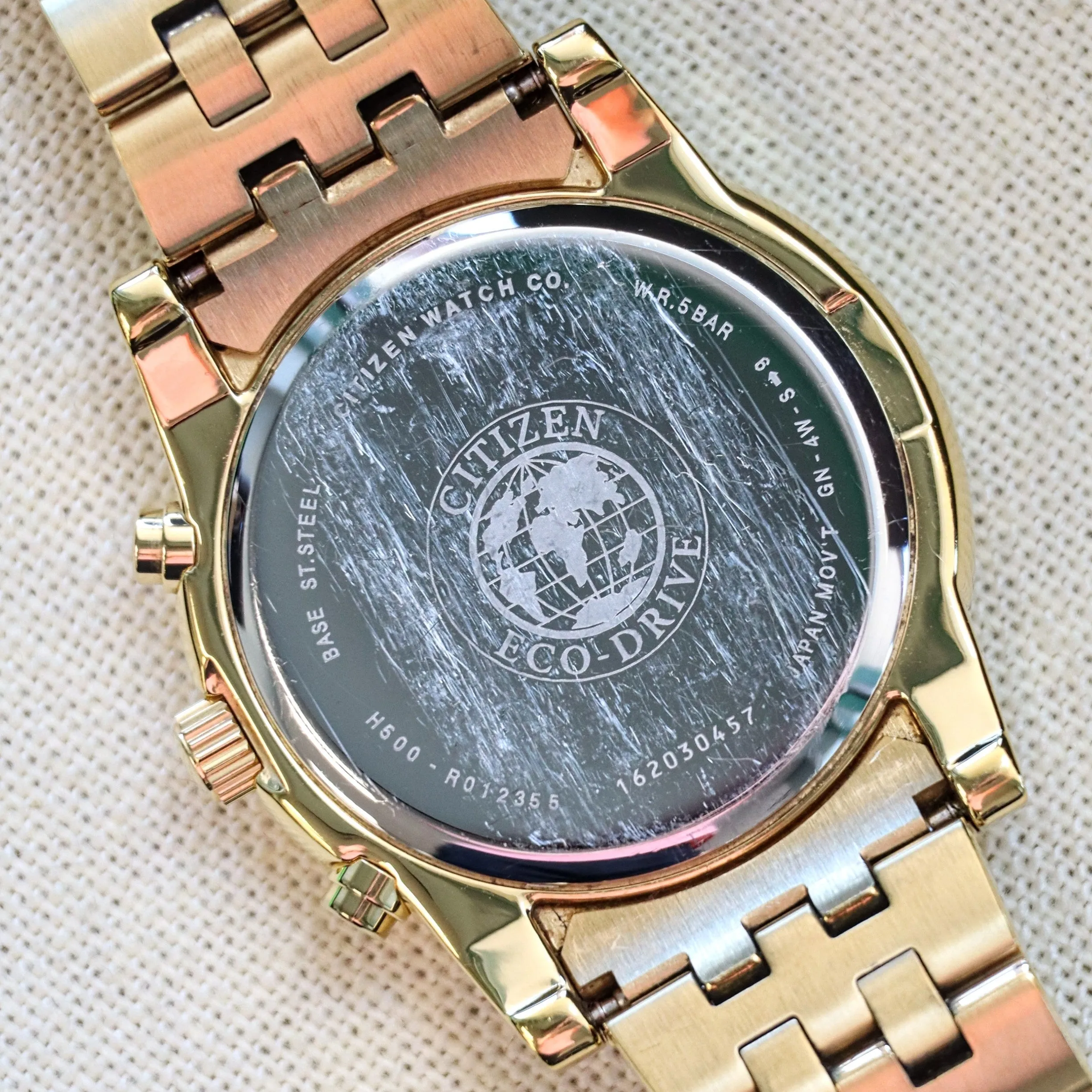 CITIZEN Crystal Chronograph Watch Eco-Drive Wristwatch Ref. AT2452-52E