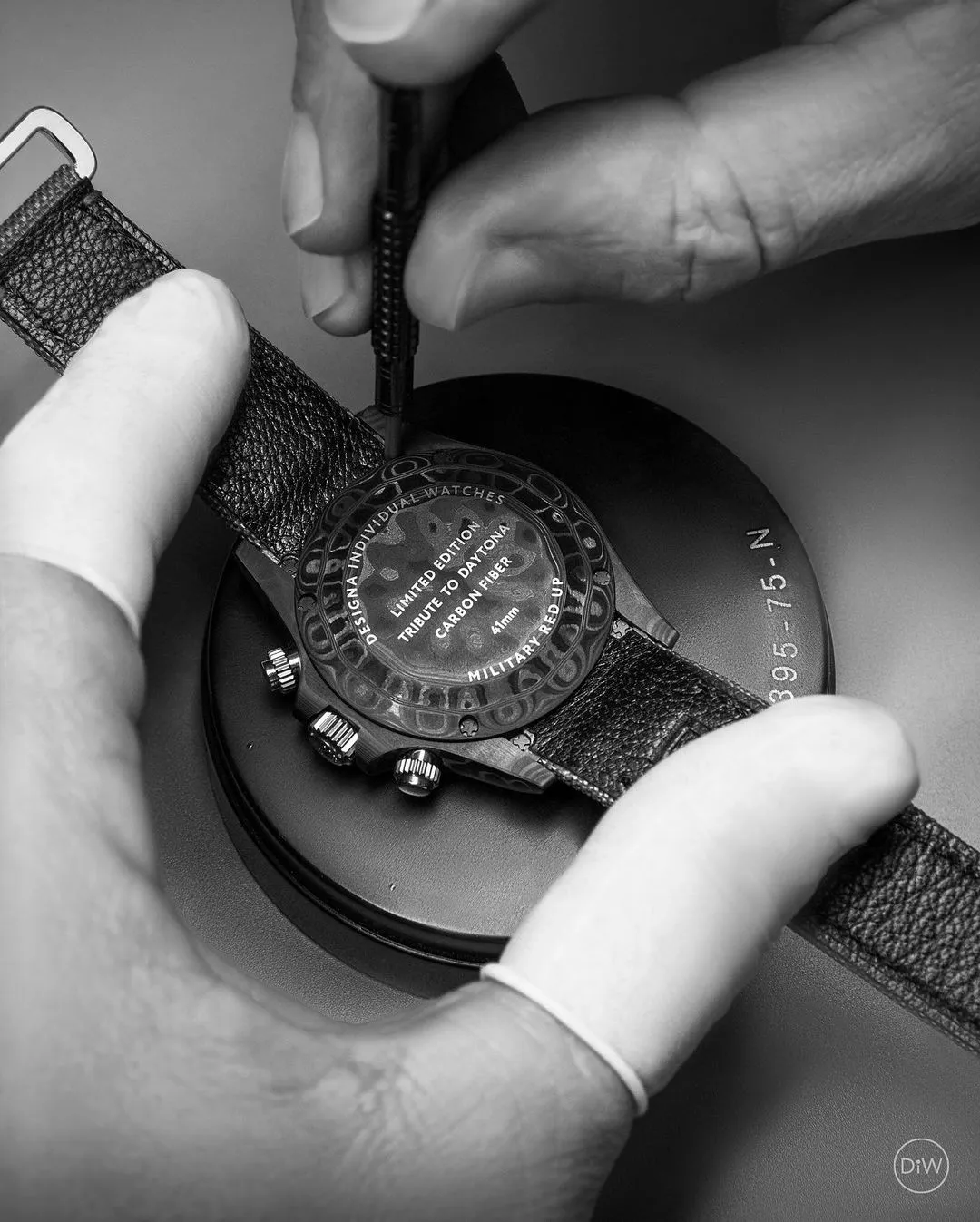 DiW Rolex Daytona 41mm MILITARY RED (Retail: €59 990)