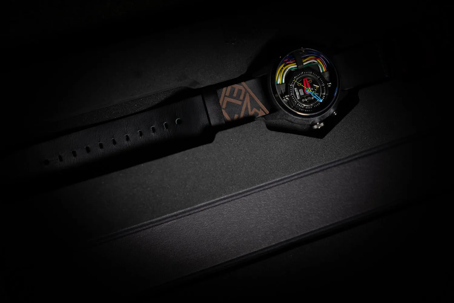 ELEC Watch Nylon Carbon Z Nato 42mm Black Leather