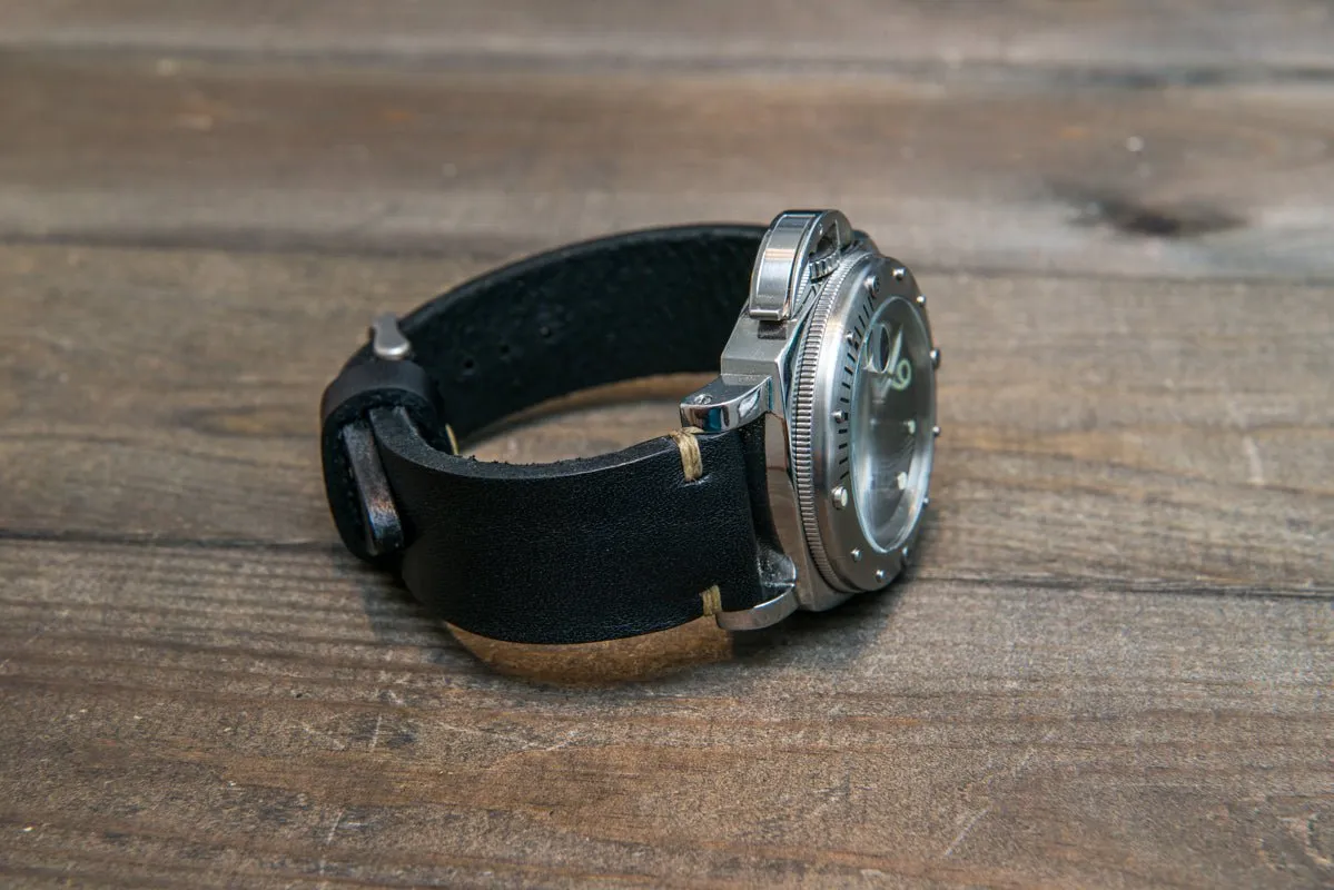 Italian bull  tapered leather watch strap 4 mm thick, Black Oily, handmade in Finland -  16mm, 17 mm, 18mm, 19 mm, 20mm, 21mm, 22mm, 23 mm, 24mm, 25 mm, 26 mm.