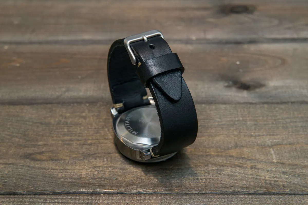 Italian bull  tapered leather watch strap 4 mm thick, Black Oily, handmade in Finland -  16mm, 17 mm, 18mm, 19 mm, 20mm, 21mm, 22mm, 23 mm, 24mm, 25 mm, 26 mm.