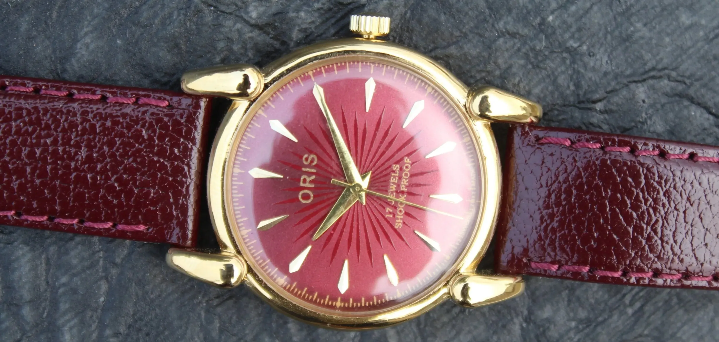 Oris Mechanical Wristwatch 17 Jewels FHF ST96 Hand Wind Swiss Made Movement