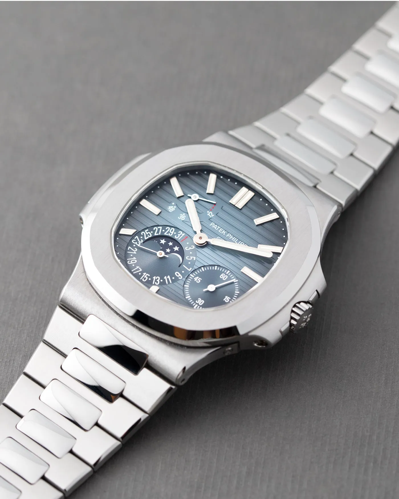 Patek Philippe Nautilus 5712A