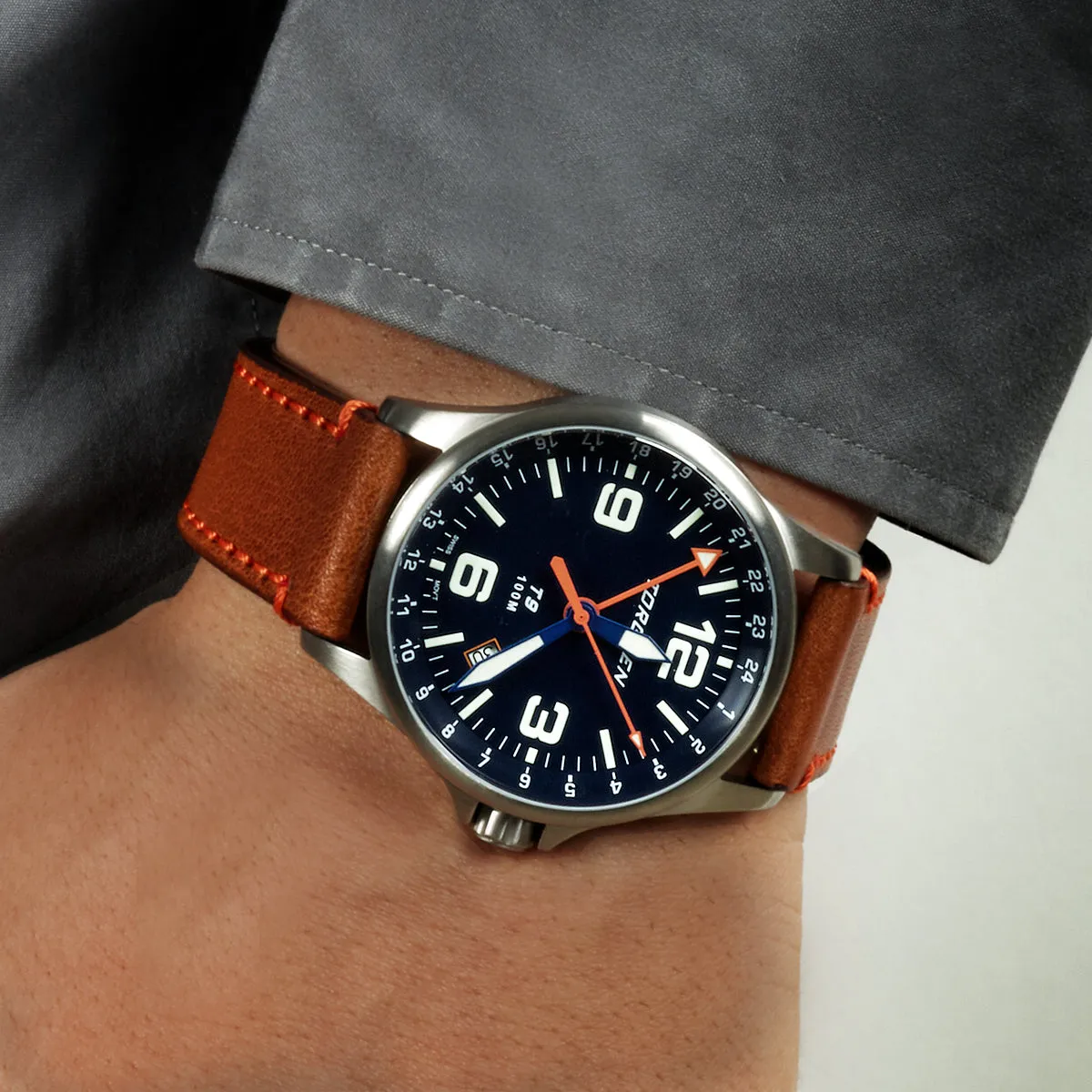 T9 Bluebird Sapphire GMT | 42mm, Brown Leather Strap
